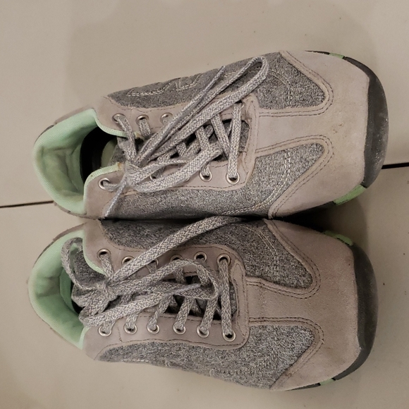 Merrell Sneakers Size 7 - Picture 1 of 3